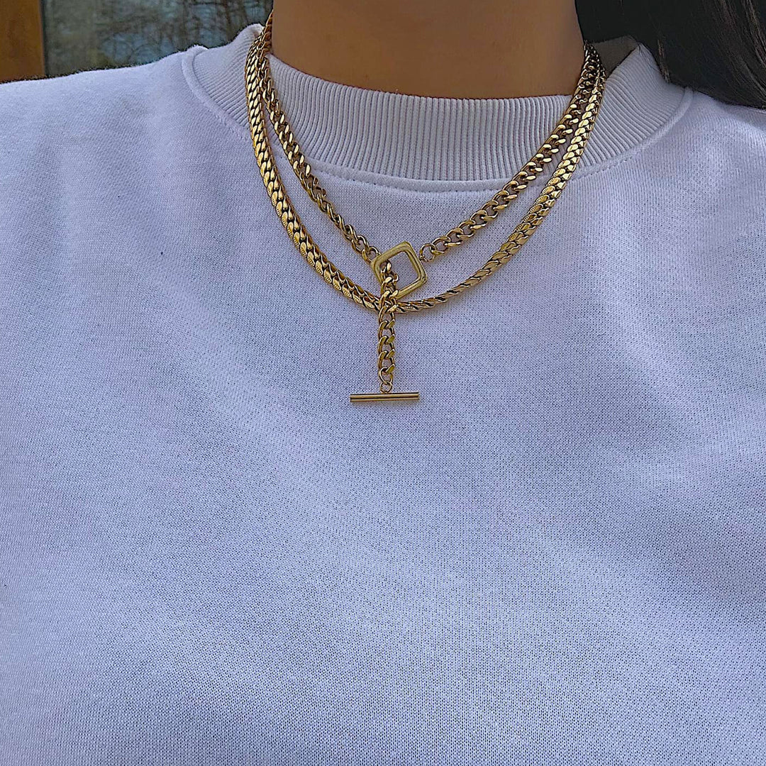 CEASER. Gold T Bar Toggle Necklace IMPERFECT