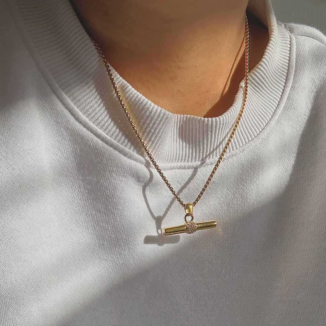 AURELIE. Crystal T Bar Necklace IMPERFECT