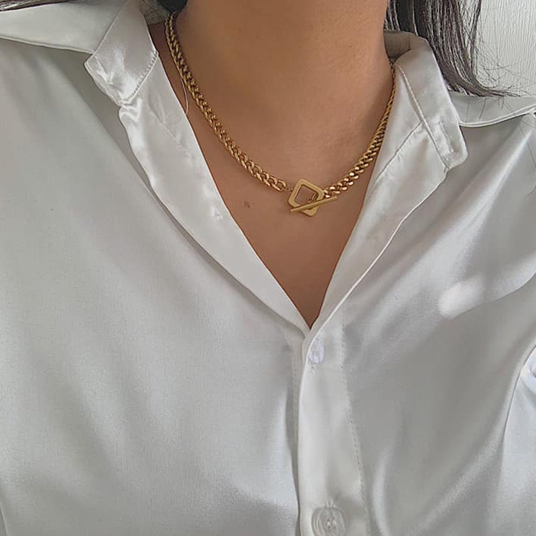 CEASER. Gold T Bar Toggle Necklace IMPERFECT