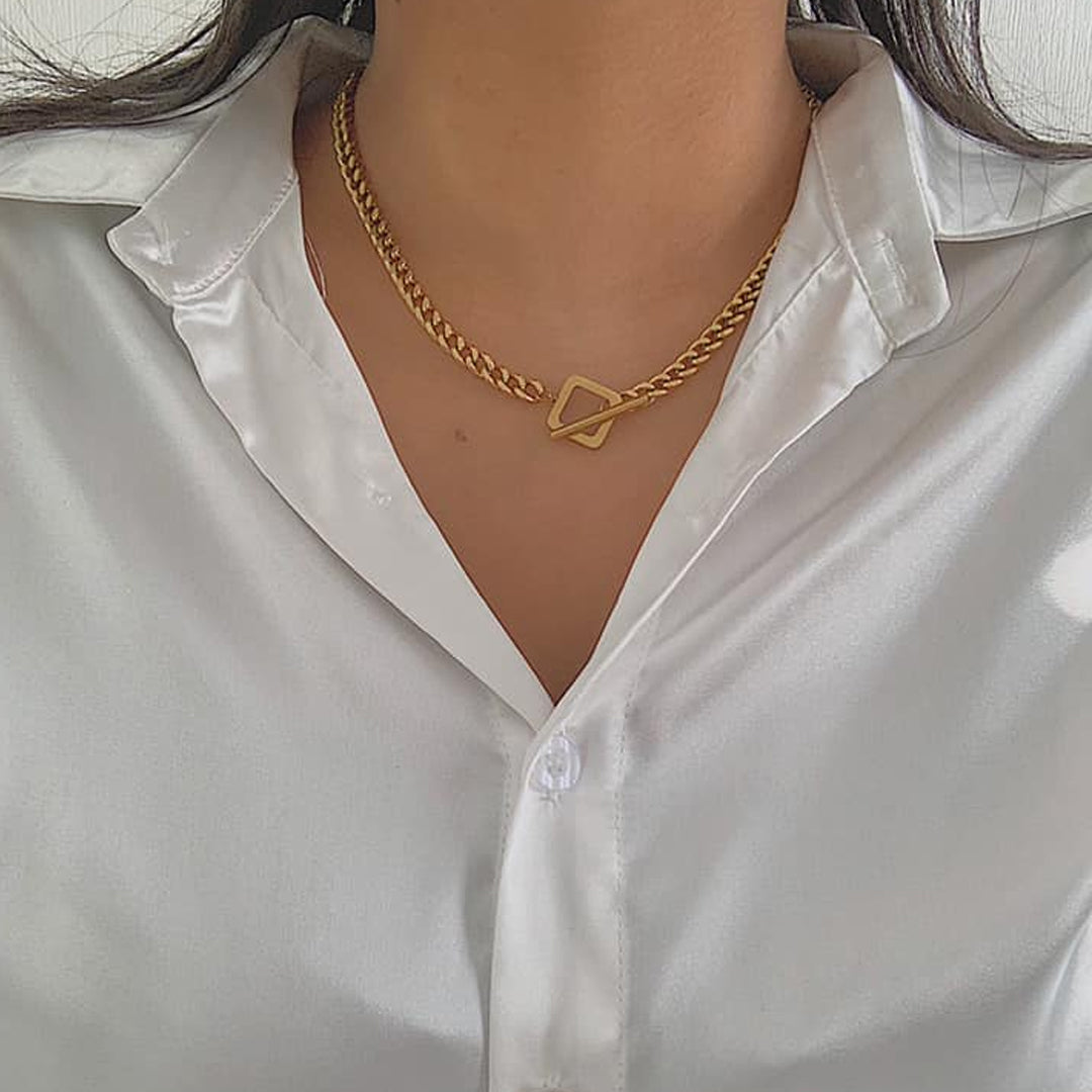 CEASER. Gold T Bar Toggle Necklace IMPERFECT