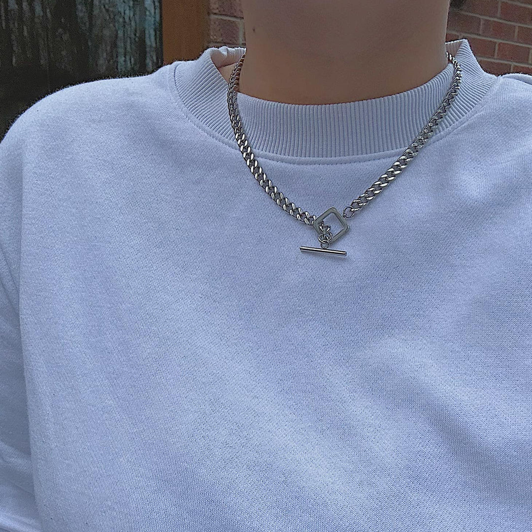 DEMETRIUS. Silver T Bar Toggle Necklace