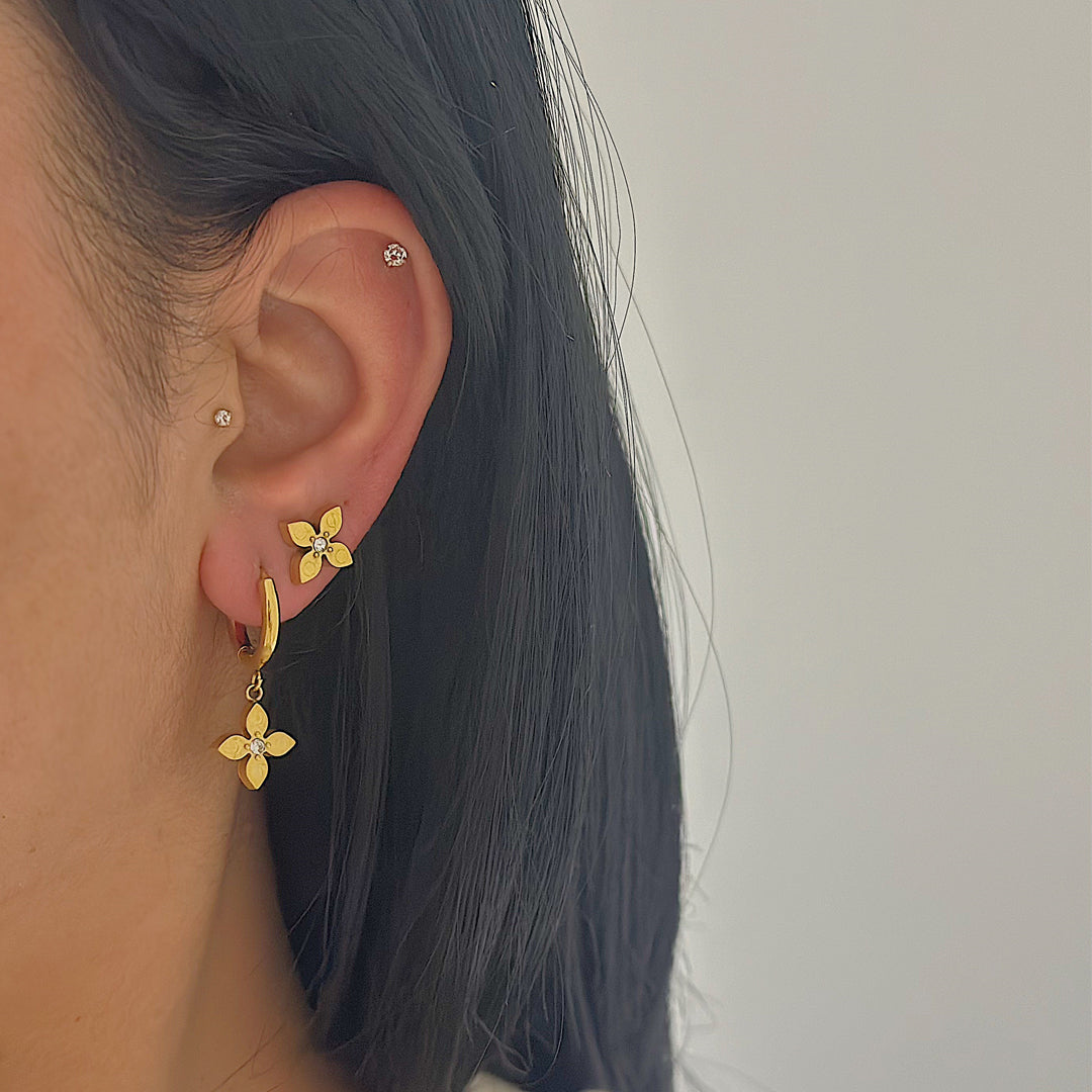 FLEUR DE CRYSTAL. Gold Crystal Clover Earrings Set IMPERFECT