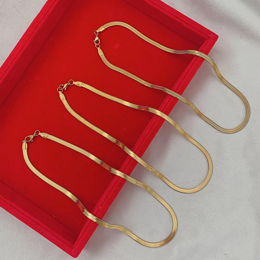 SERPENTINE ORO. Gold Snake Chain Necklace