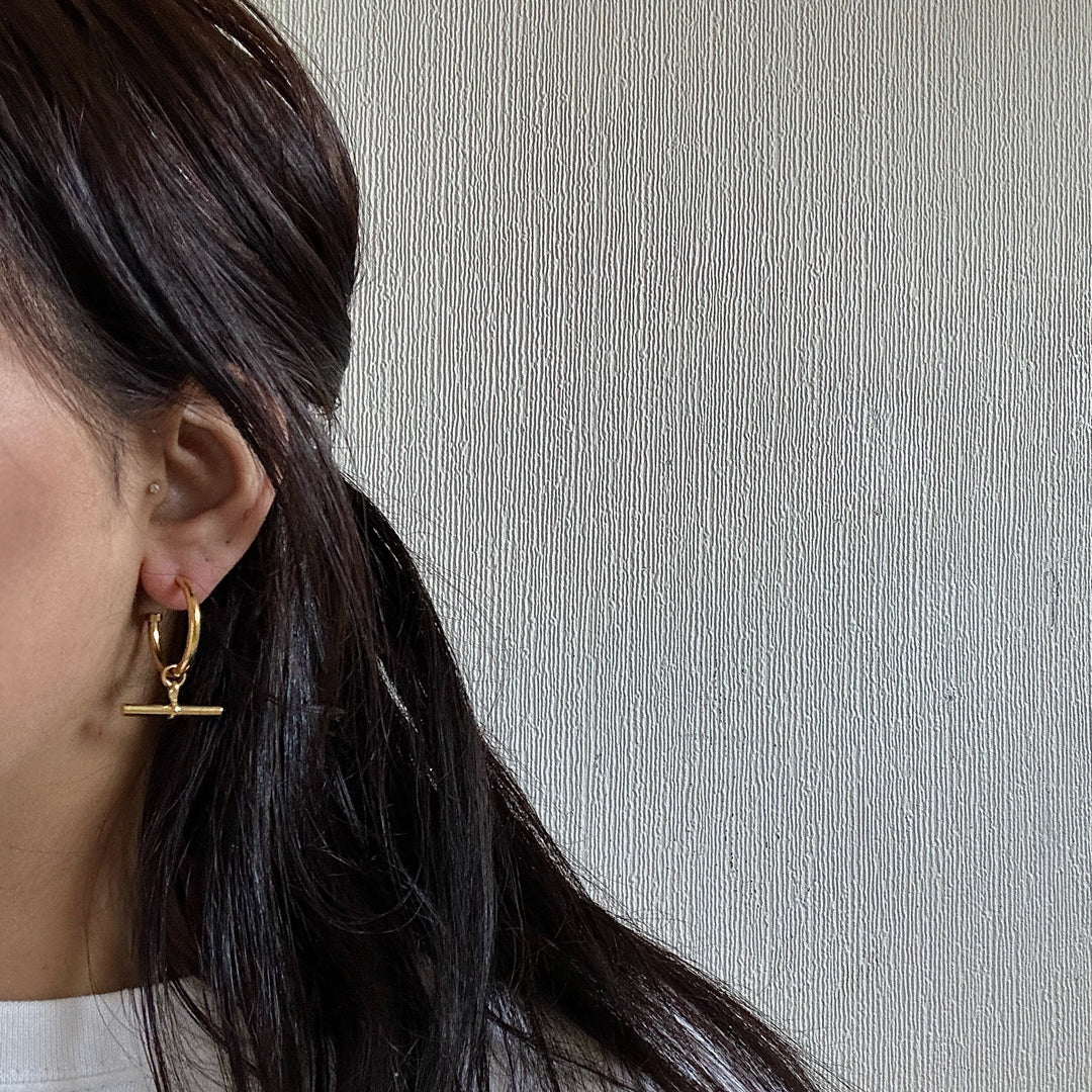 TITAN. Gold T Bar Hoop Earrings