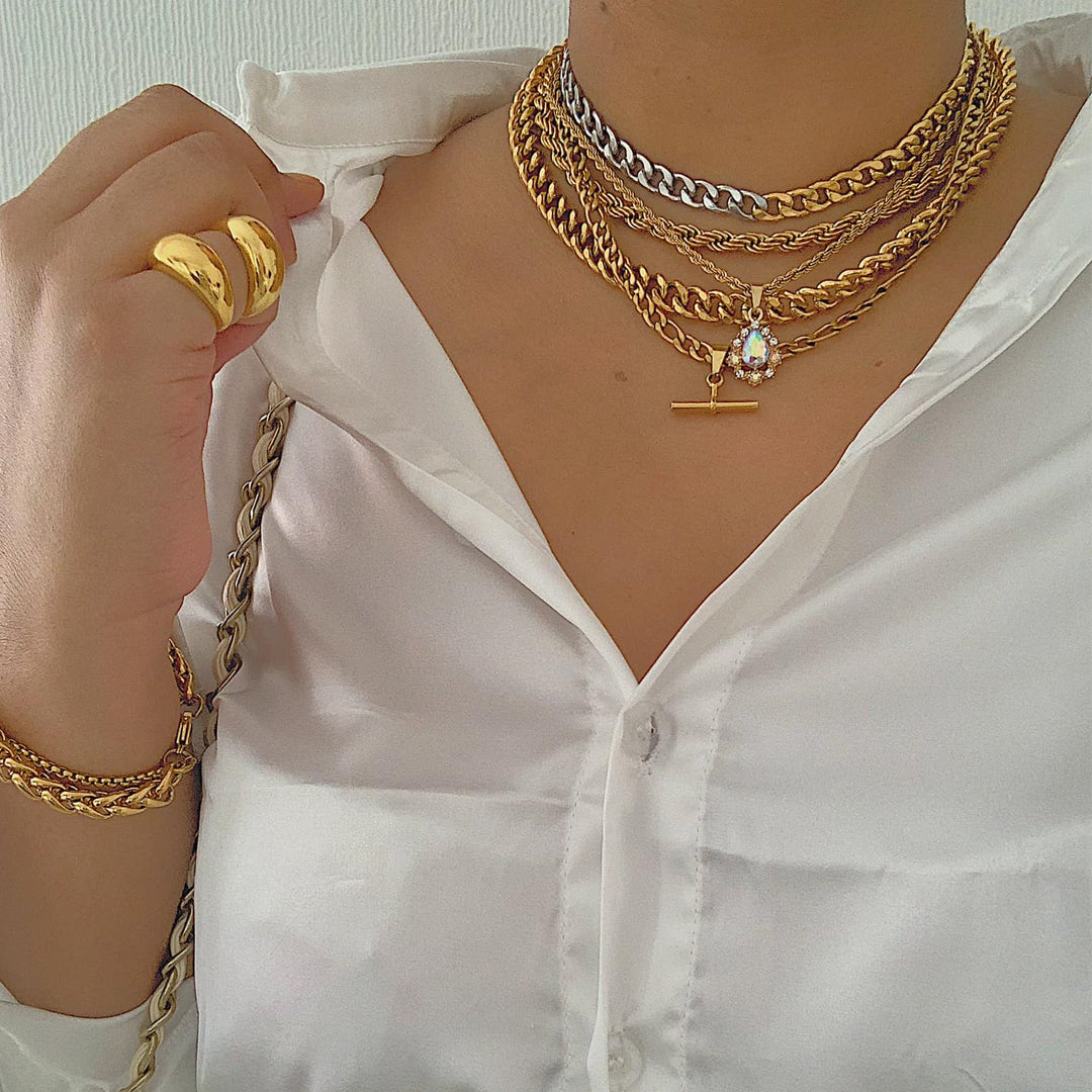 ARISTOCRAT. AB Crystal Teardrop Pendant Necklace