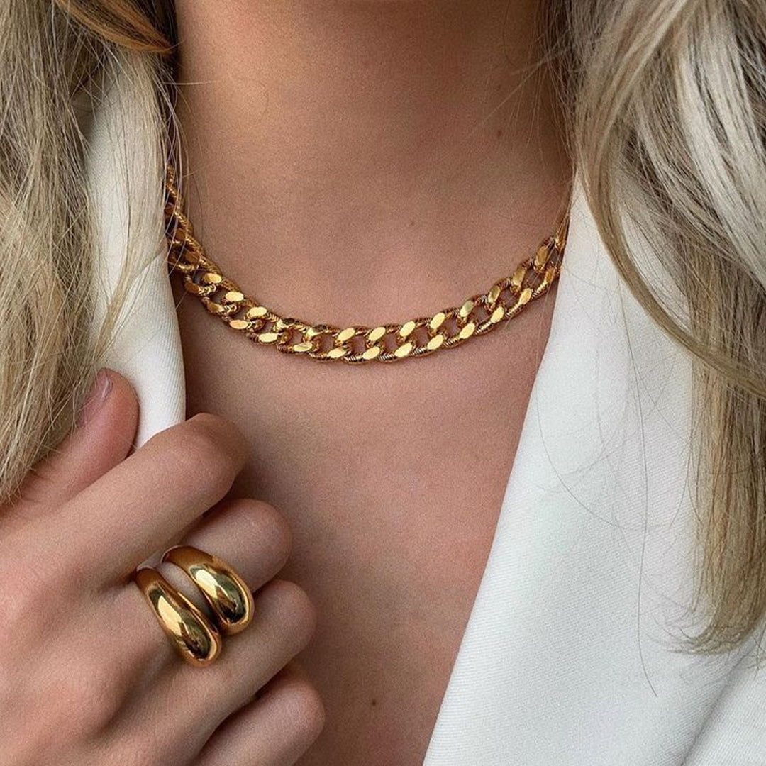 KINGSLEY. Chunky Gold Chain Necklace
