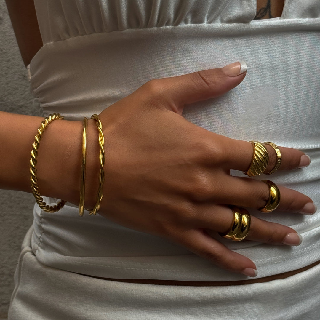 LAURENT. 3 Piece Gold Rope Bangle Set