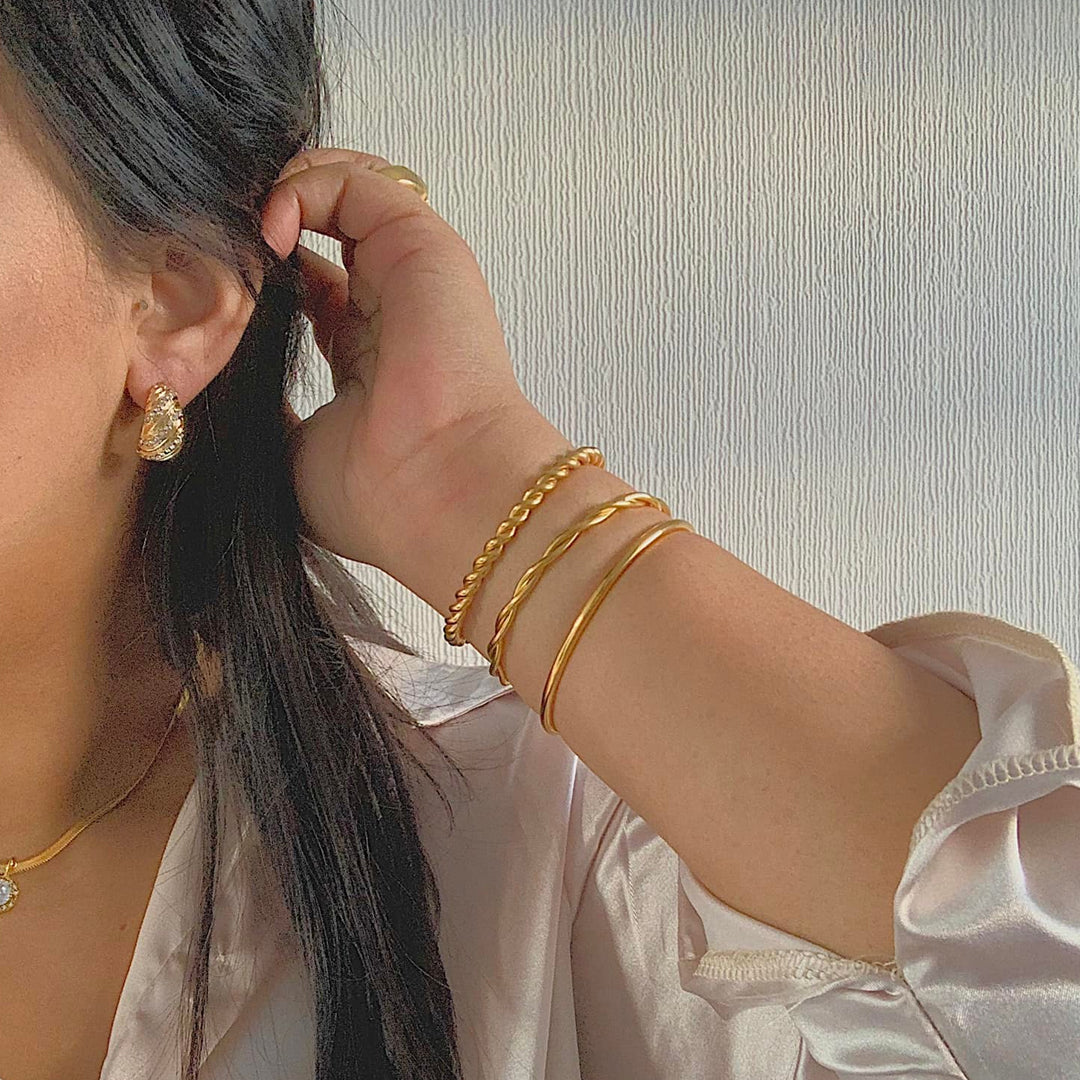 LAURENT. 3 Piece Gold Rope Bangle Set