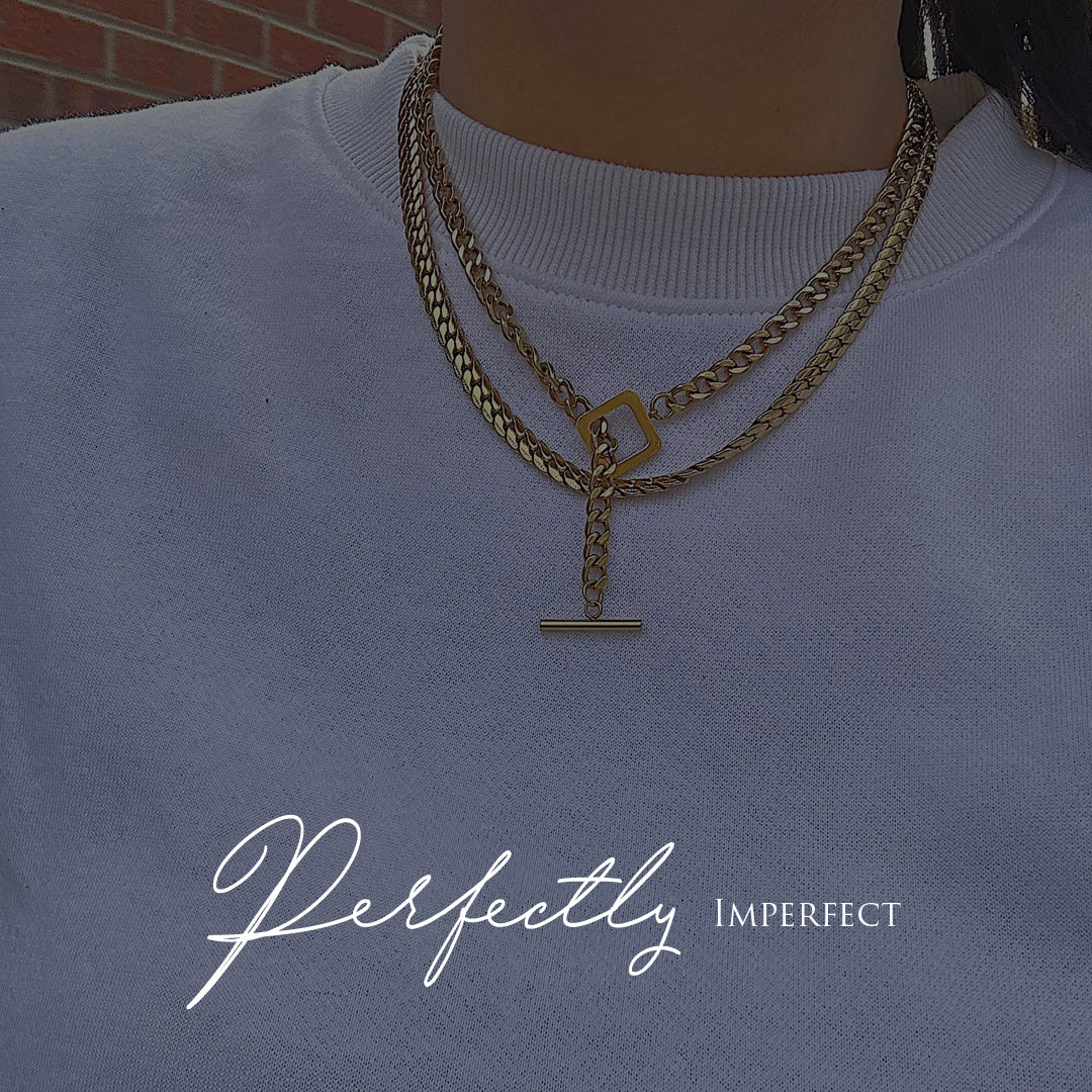 CEASER. Gold T Bar Toggle Necklace IMPERFECT