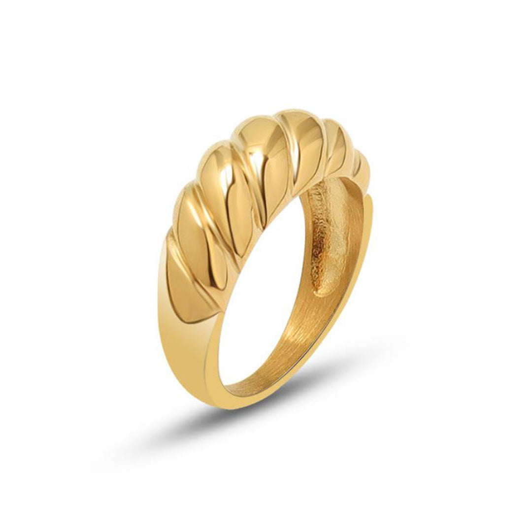 RIVER. Gold Croissant Ring