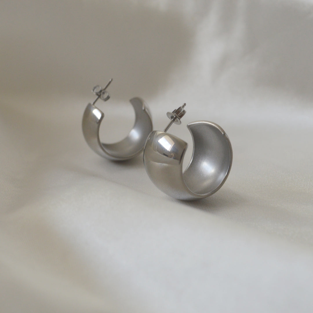 RYDER. Silver Wide Hoop Earrings