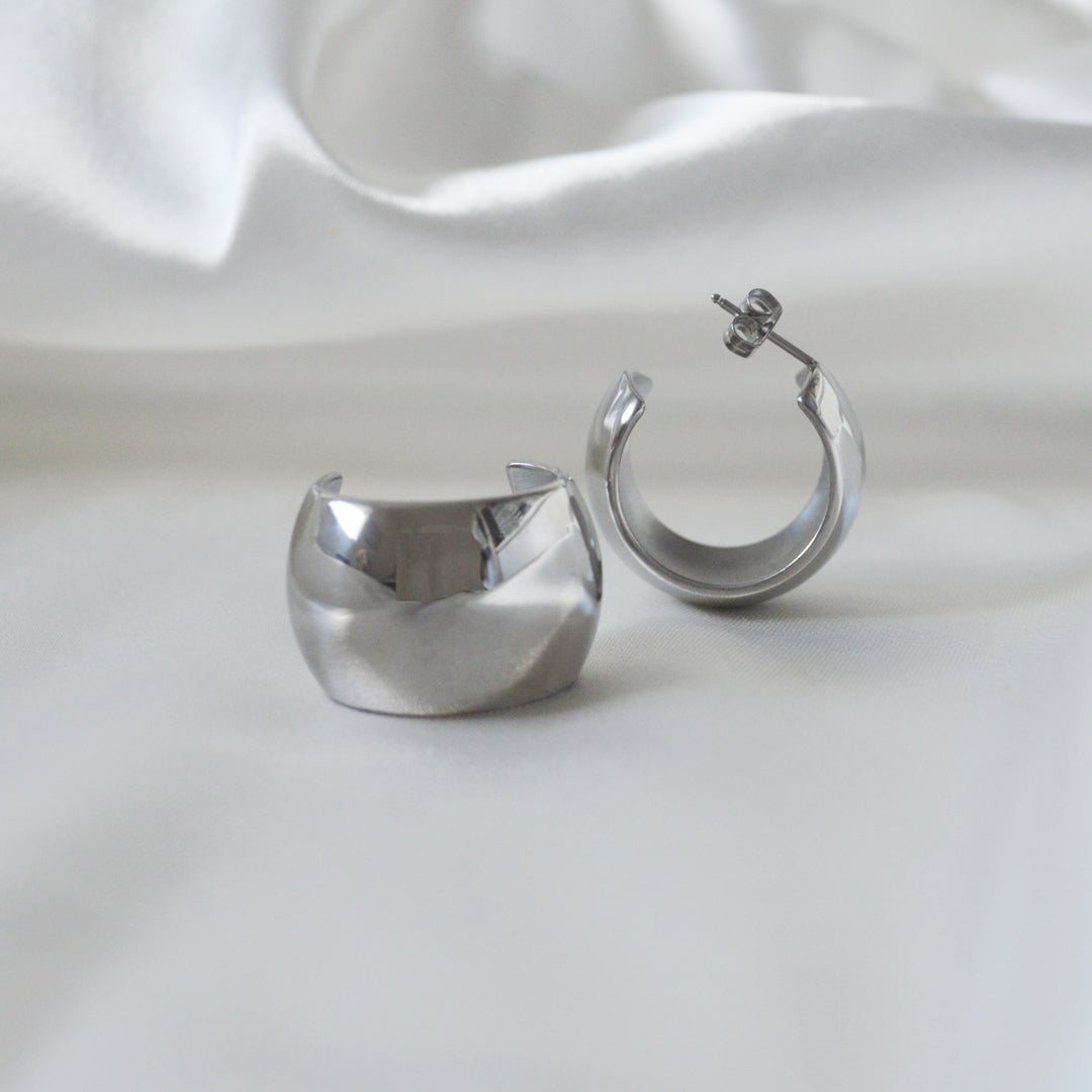 RYDER. Silver Wide Hoop Earrings