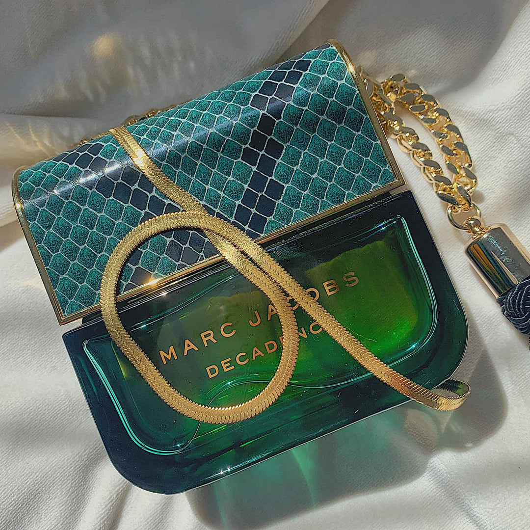 SERPENTINE ORO. Gold Snake Chain Necklace