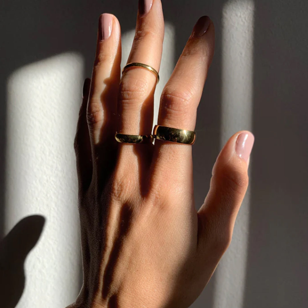 SIGNATURE. 3 x Gold Stacking Ring Set