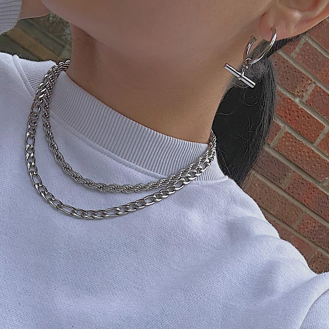 TRIDENT. Silver T Bar Hoop Earrings