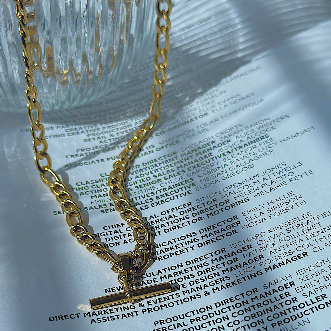 TITAN. Gold T Bar Necklace