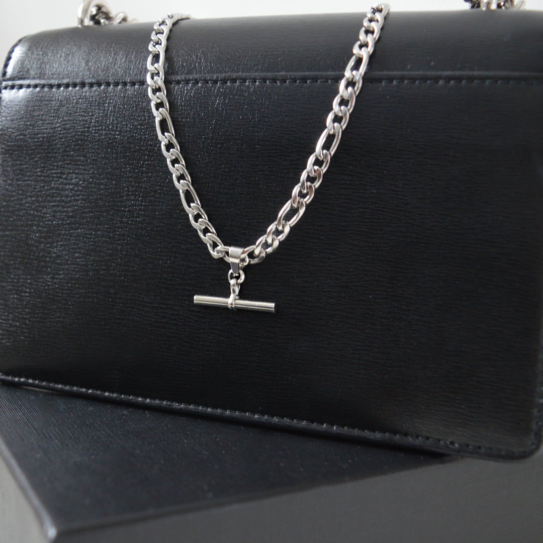 TRIDENT. Silver T Bar Necklace