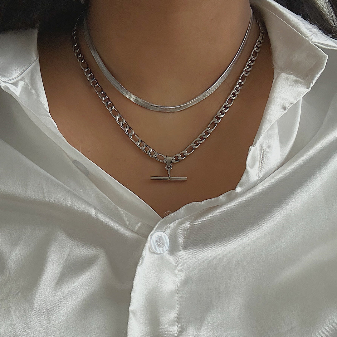 TRIDENT. Silver T Bar Necklace
