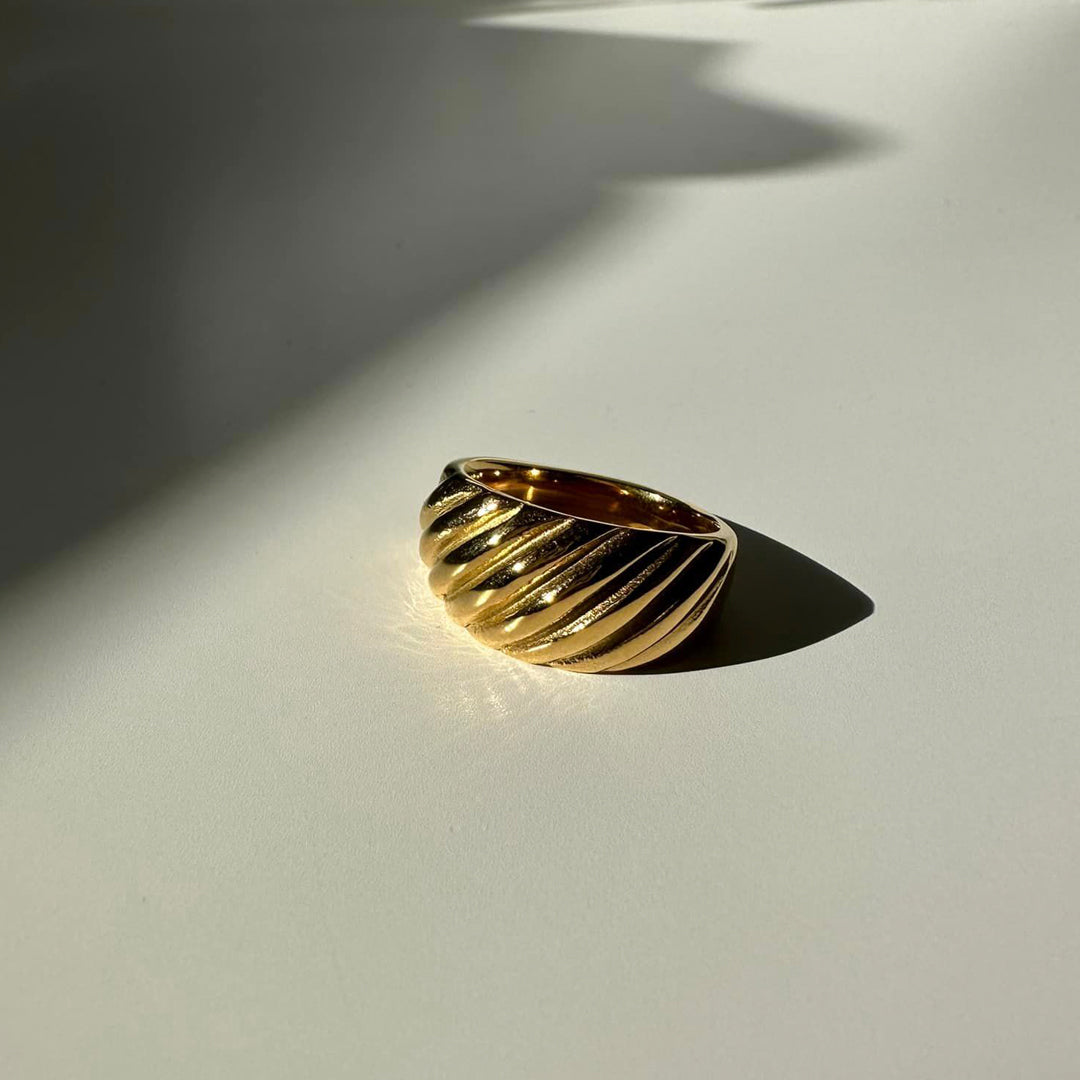 VOGUE. Gold Croissant Dome Ring