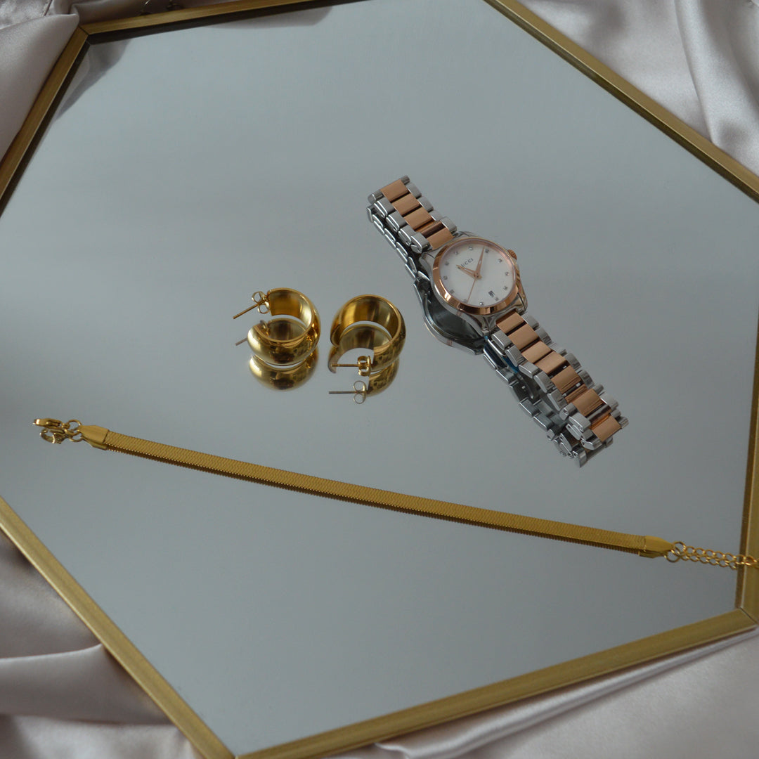 COUPE. Gold Wide Hoop Earrings