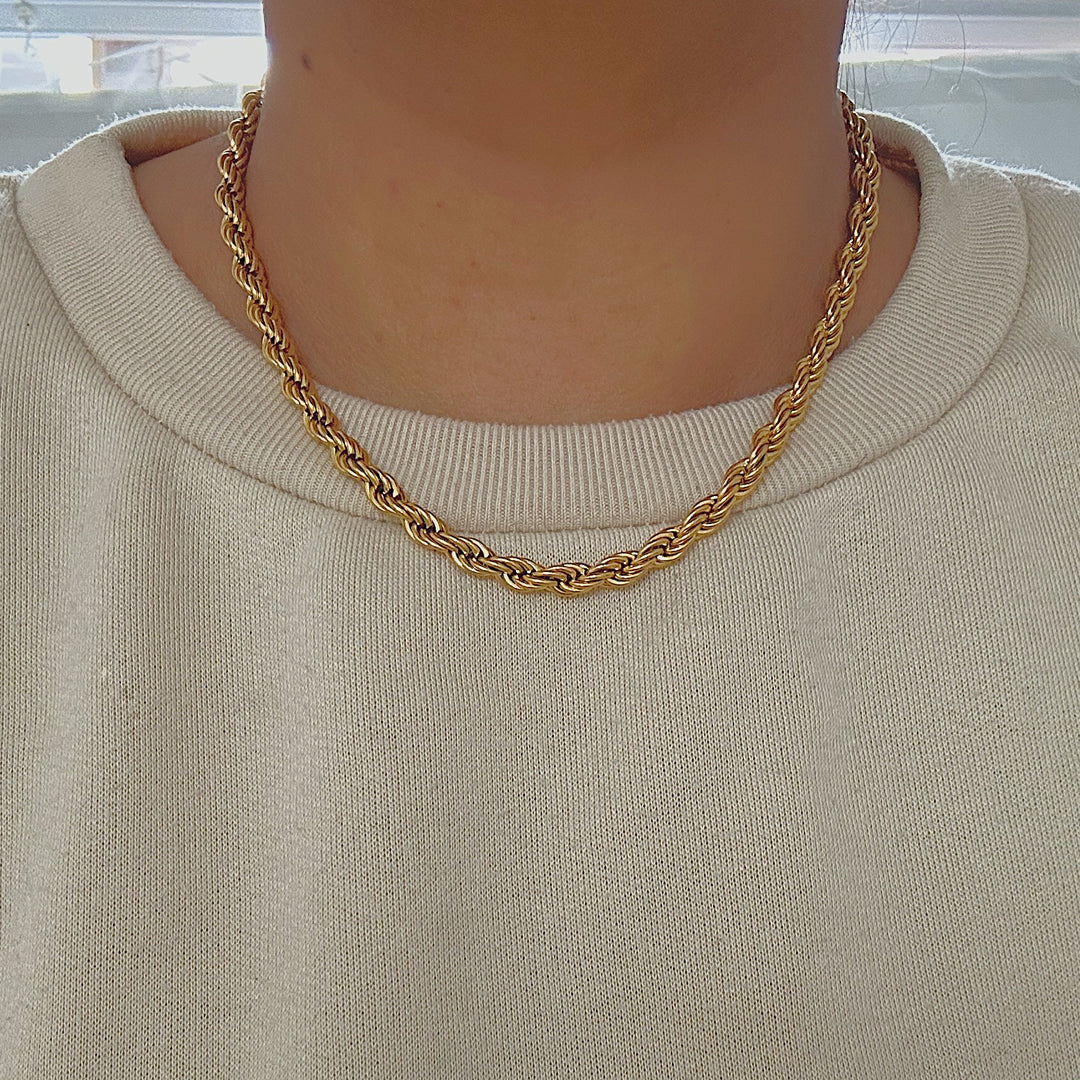 1970. Gold Rope Necklace