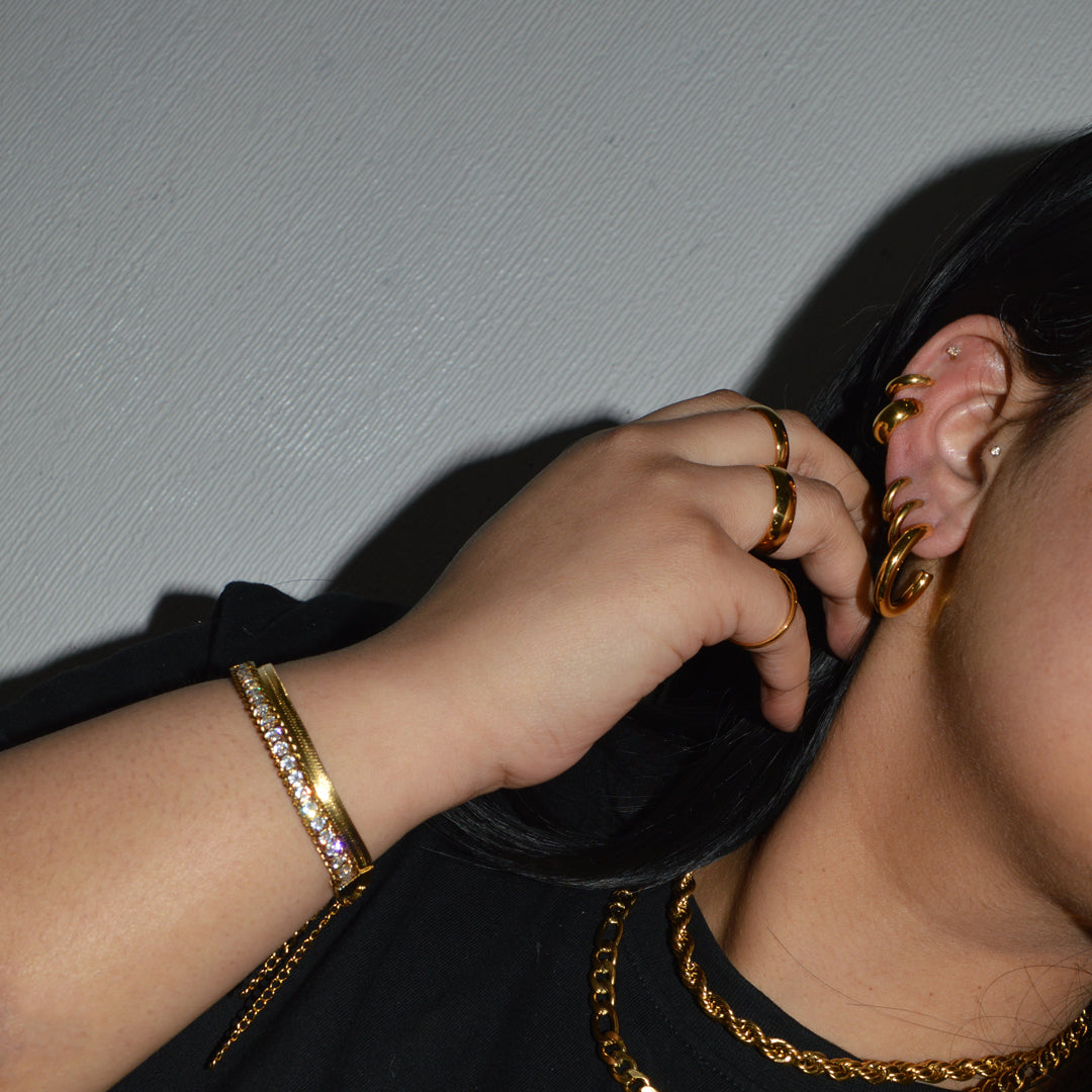 ELIXIR. Gold Thick Hoop Earrings