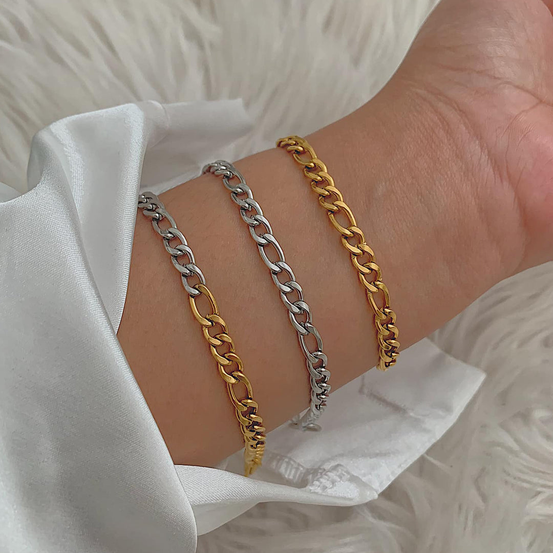 ARTISTE. 3 Piece Dainty Bracelet Set