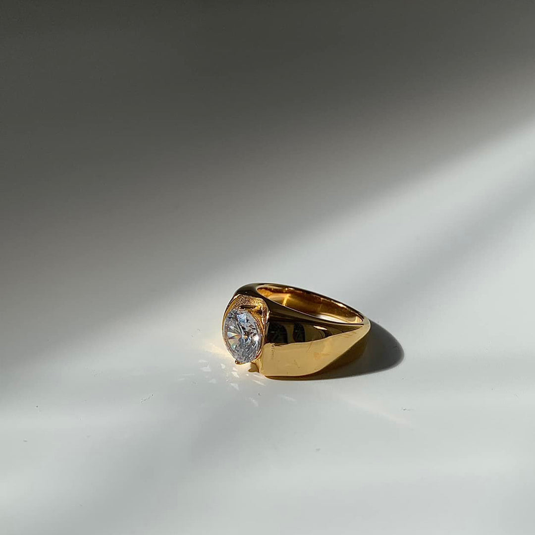 ATELIER. Gold Crystal Dome Ring