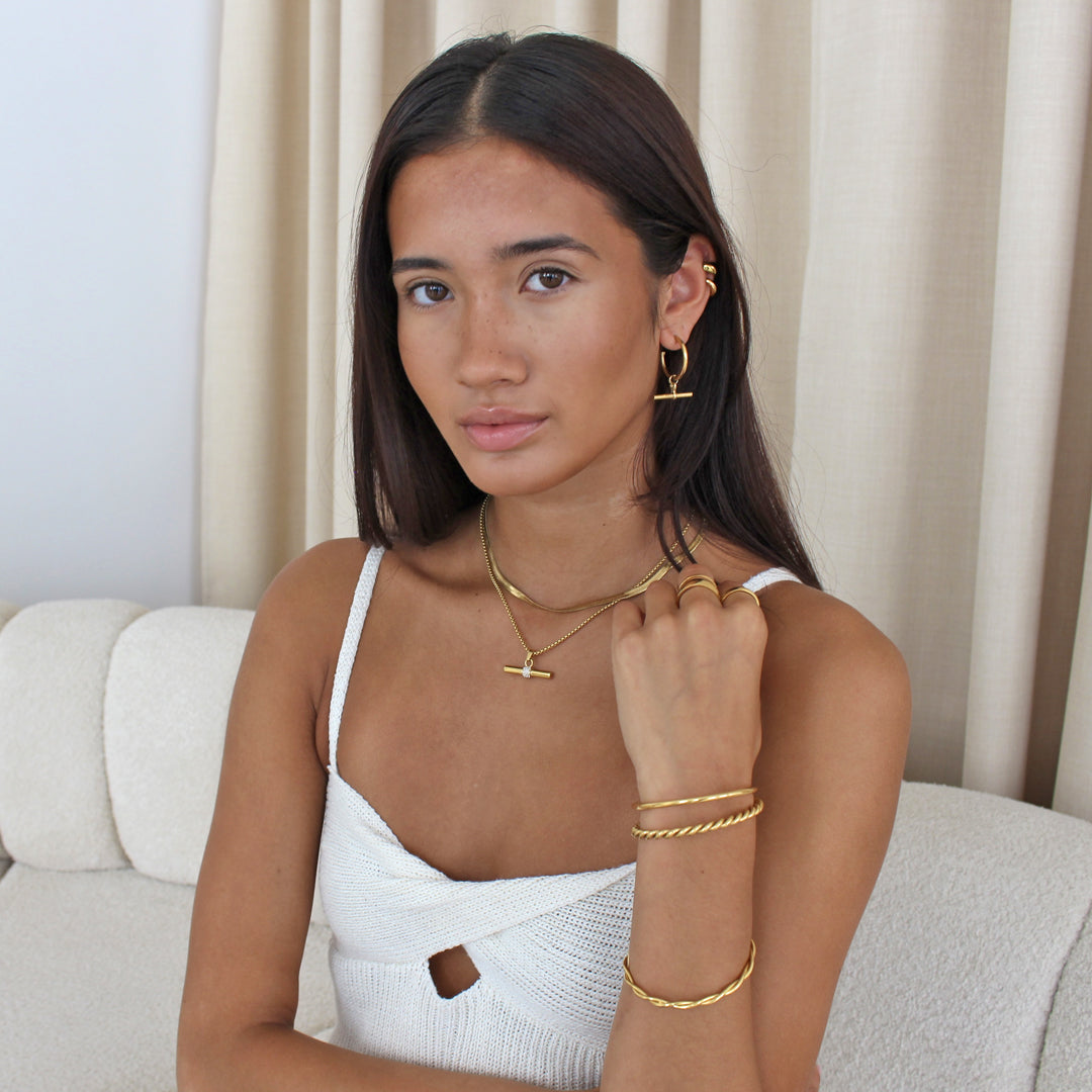 AURELIE. Crystal T Bar Necklace IMPERFECT
