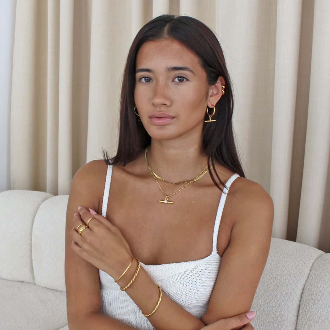 AURELIE. Crystal T Bar Necklace IMPERFECT