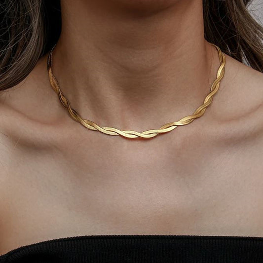 AURYN. Gold Twist Snake Chain Necklace