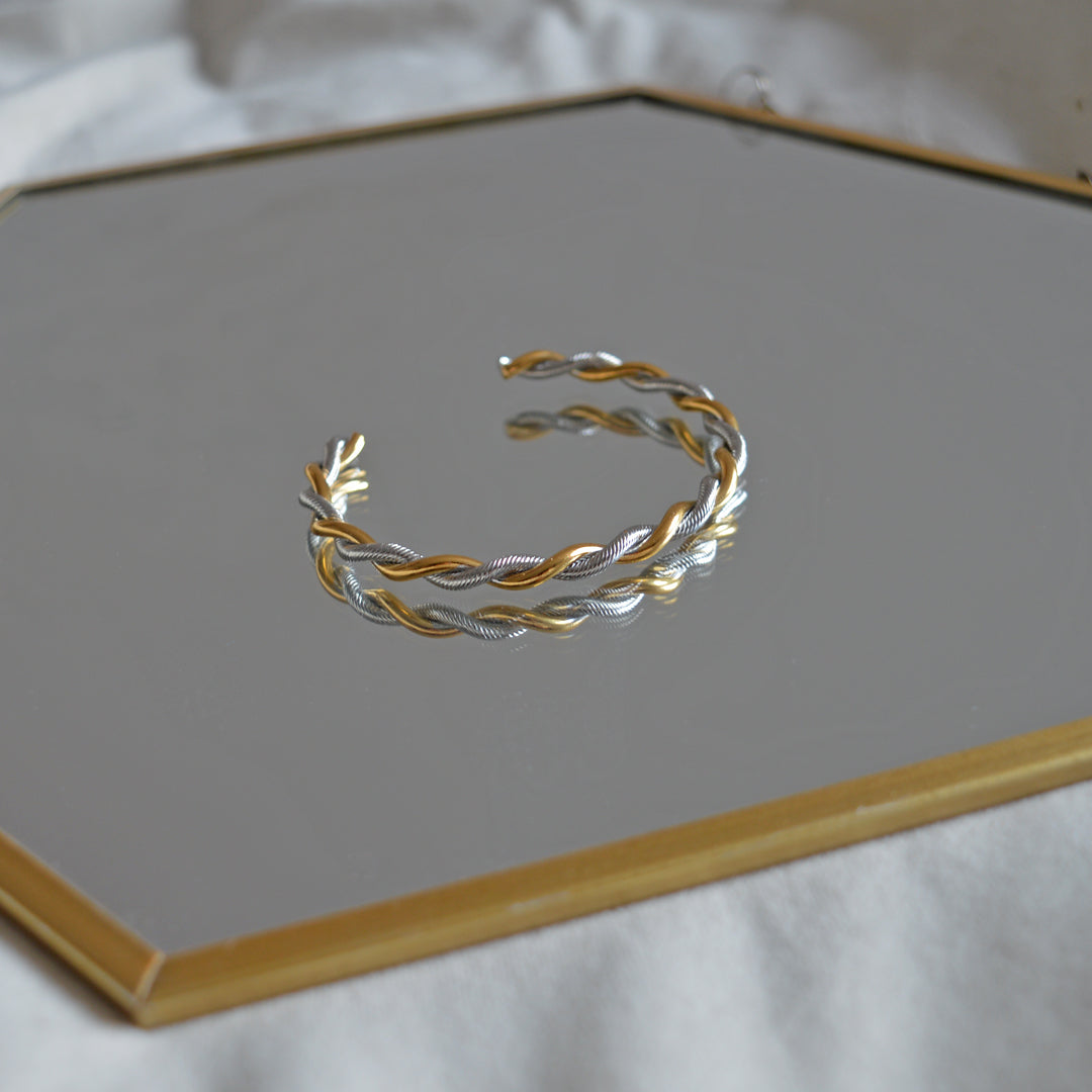 AVENTUS. Gold Silver Two Tone Rope Bangle