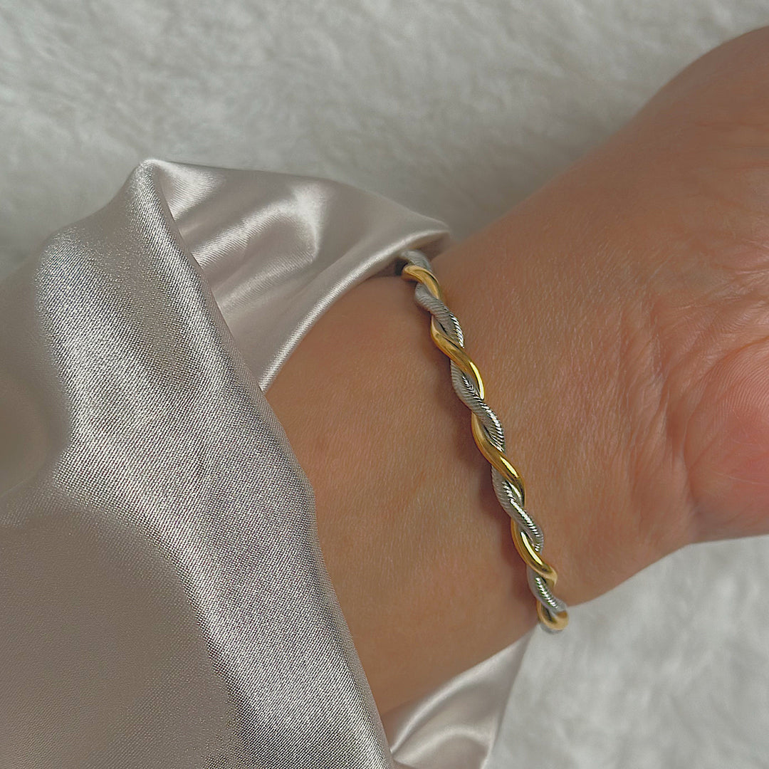 AVENTUS. Gold Silver Two Tone Rope Bangle