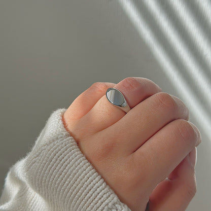 AXEL. Silver Signet Ring