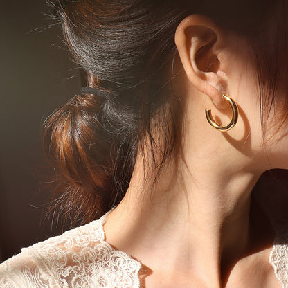 ELIXIR. Gold Thick Hoop Earrings