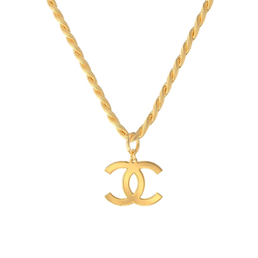 CHANEL CLASSIC. Reworked Gold CC Pendant Necklace