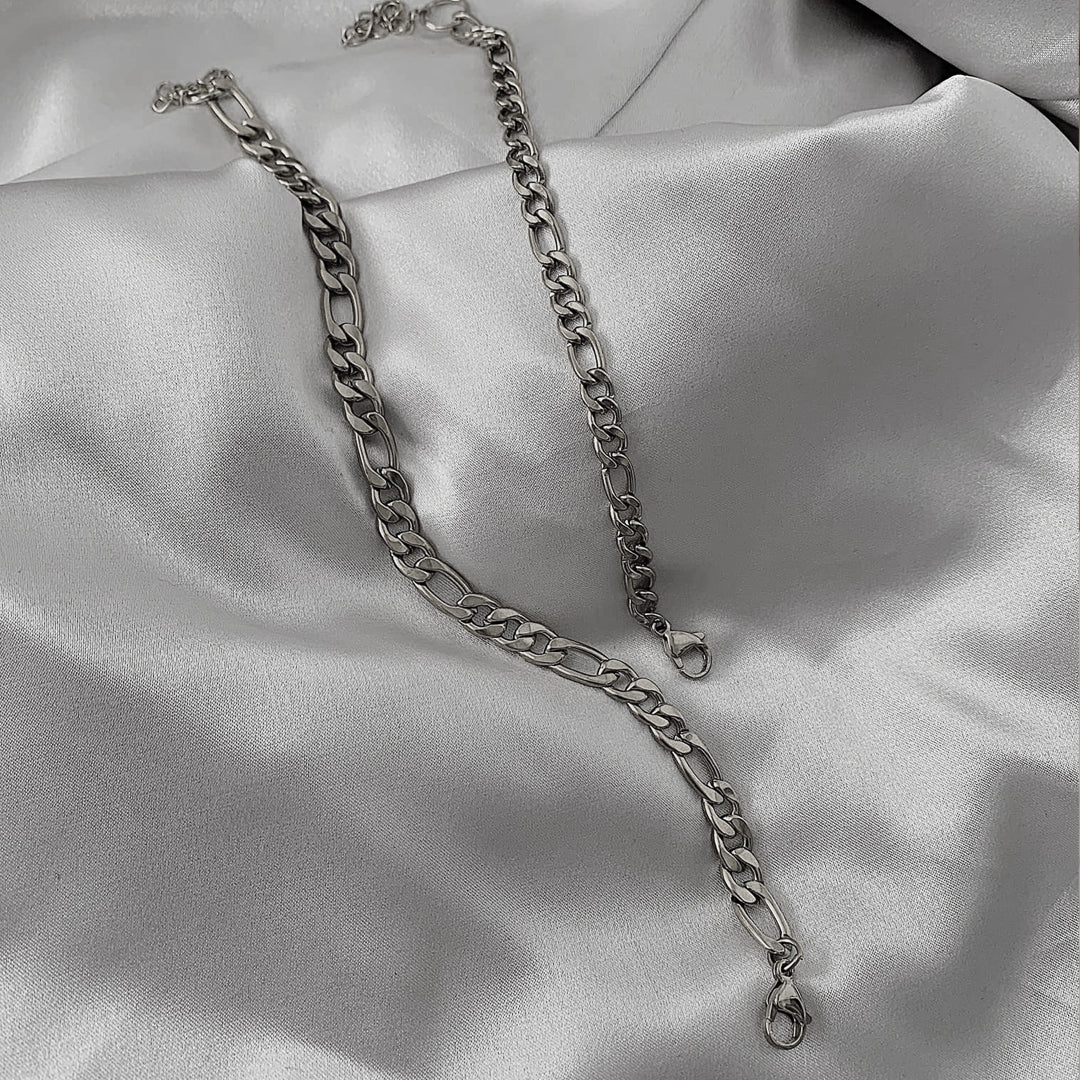 HENRICK. Silver Figaro Chain Bracelet Set