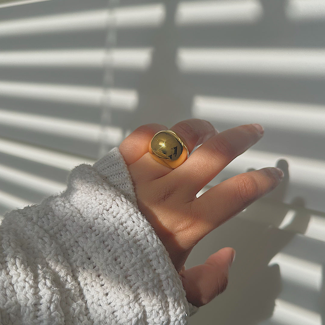 COUTURE. Gold XL Dome Ring