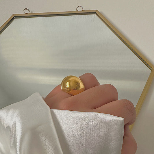 COUTURE. Gold XL Dome Ring