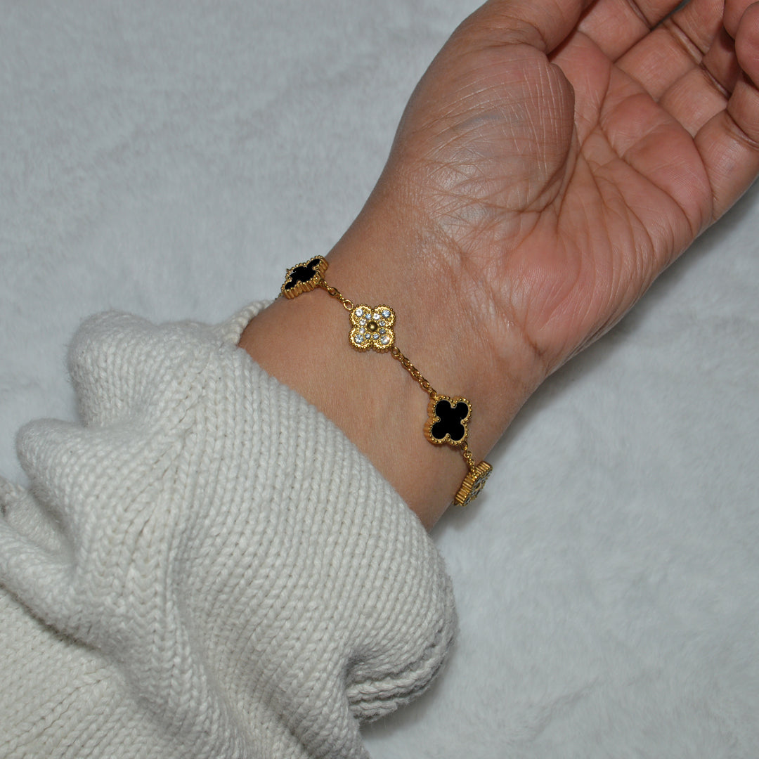 DUCHESS. Black Crystal Gold Clover Bracelet