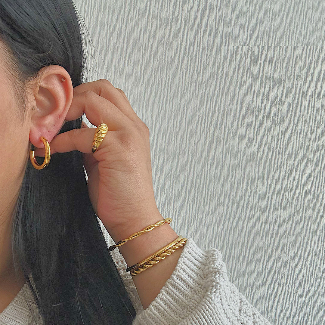 ELIXIR. Gold Thick Hoop Earrings