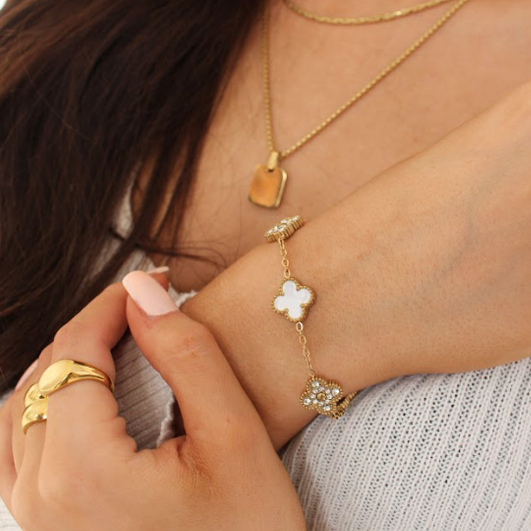 EMPRESS. White Crystal Gold Clover Bracelet