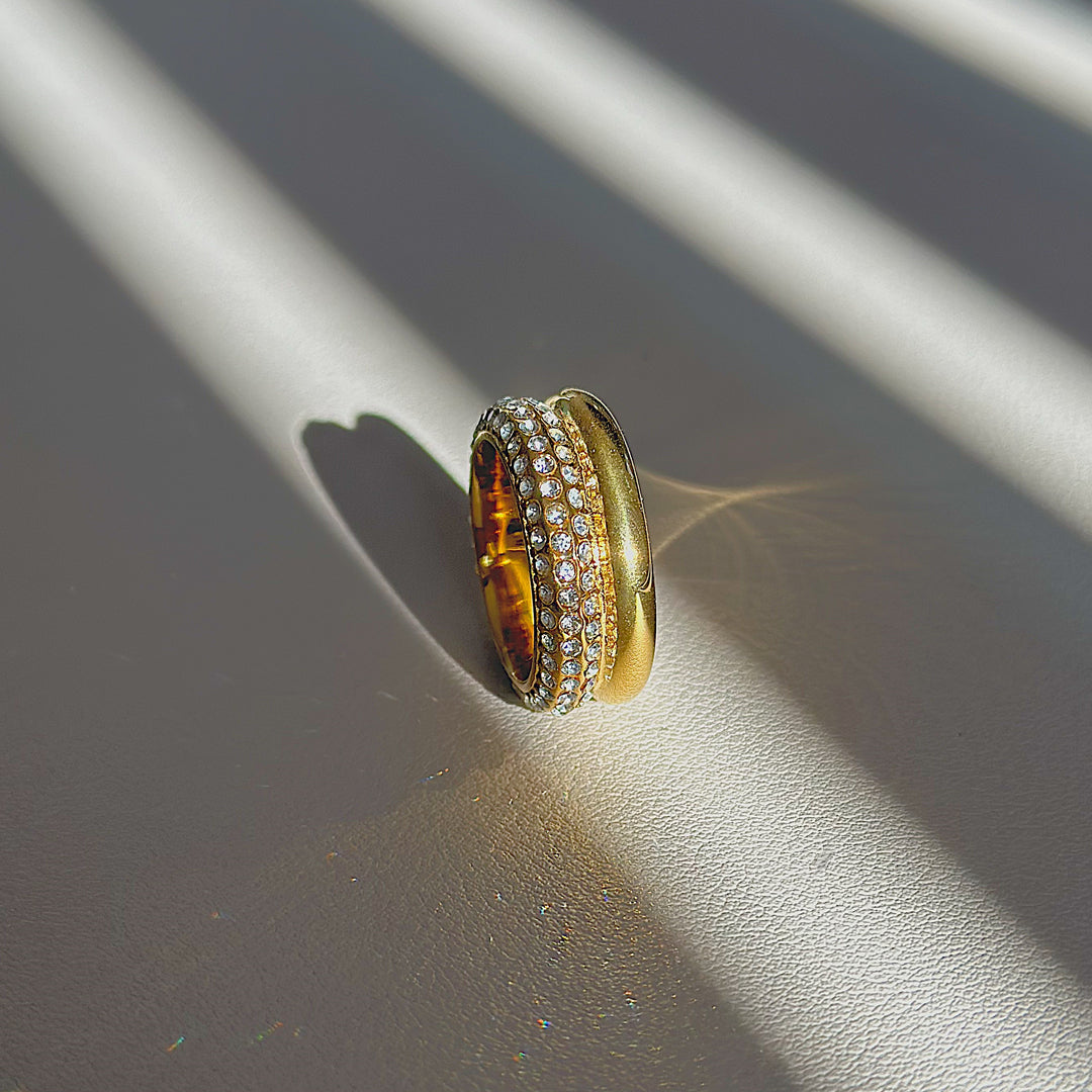 ESTATE. Gold Crystal Dome Ring