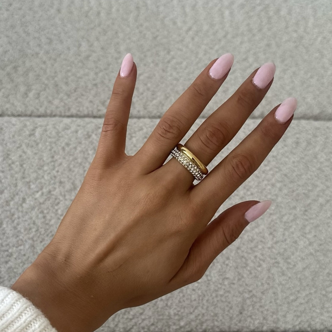 ESTATE. Gold Crystal Dome Ring