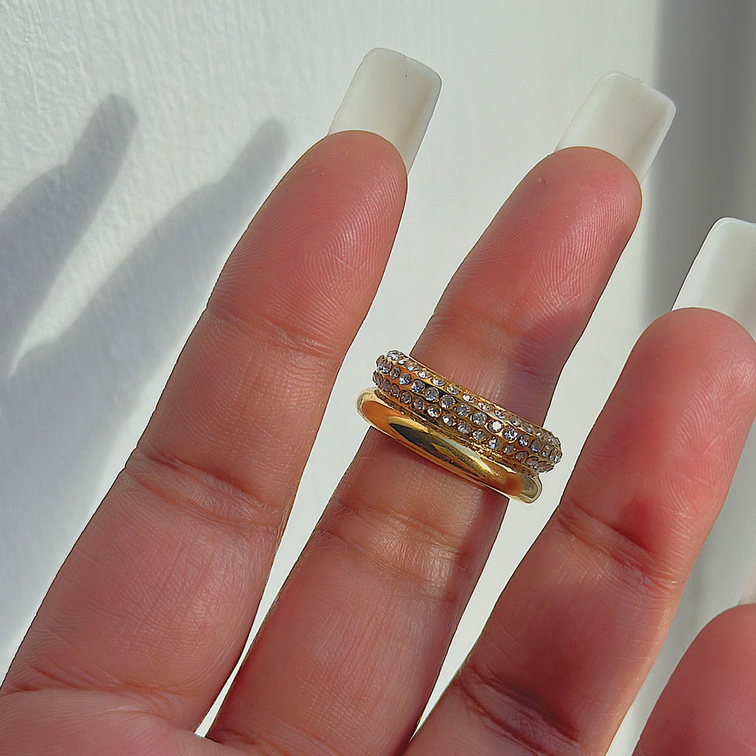 ESTATE. Gold Crystal Dome Ring