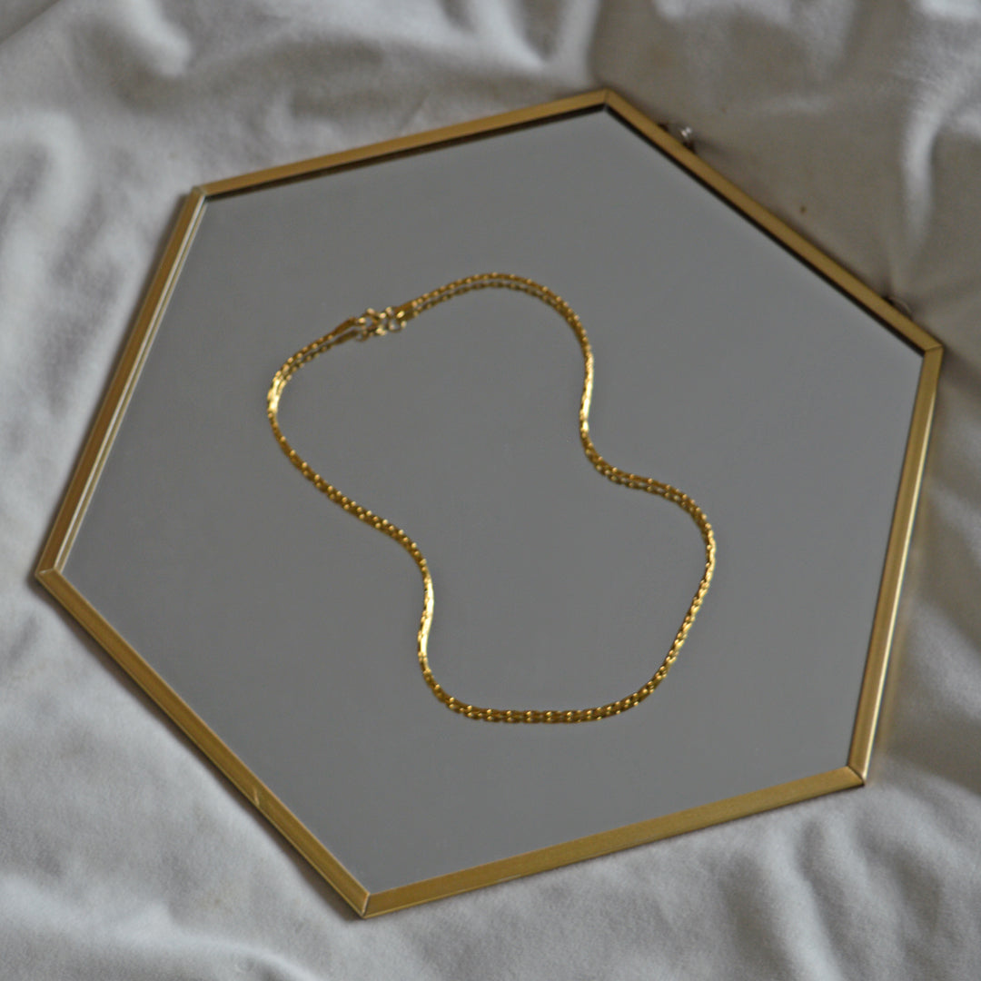 GRAIL. Gold Textured Chain Necklace