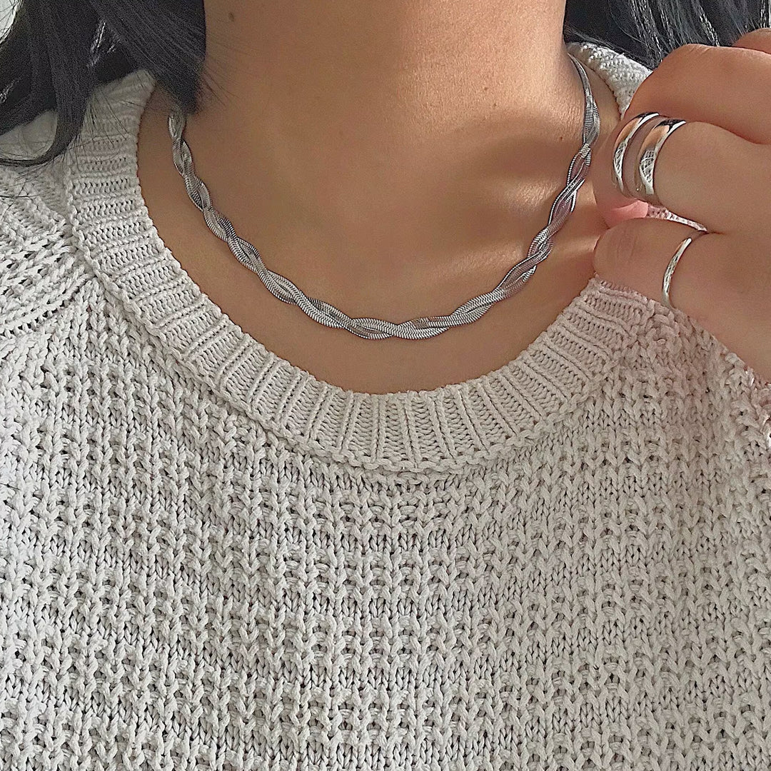 HALO. Silver Twist Snake Chain Necklace