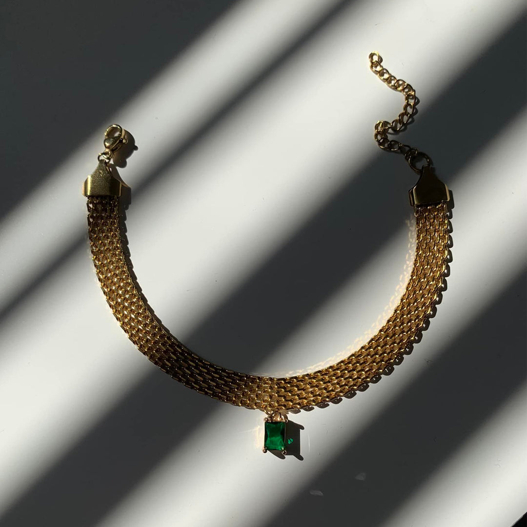 HAYATI. Jade Green Crystal Pendant Bracelet