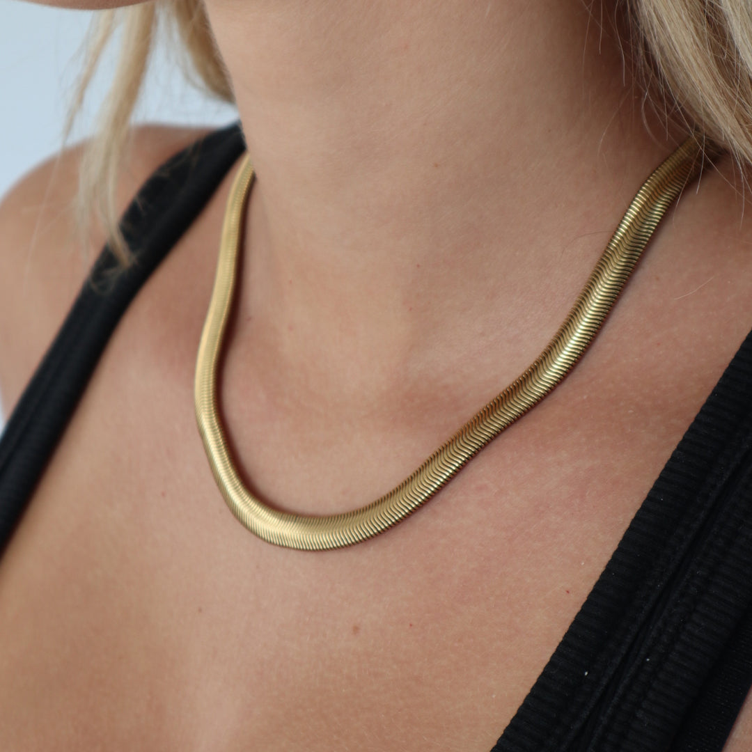 ARCHIVE. Gold Chunky Herringbone Necklace