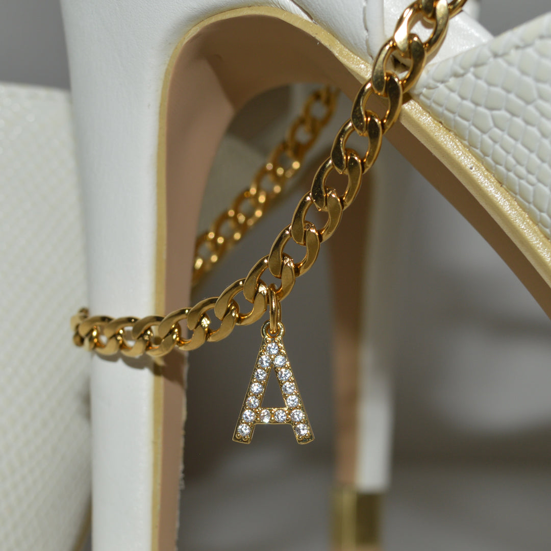 LE PRÉNOM. Crystal Initial Anklet